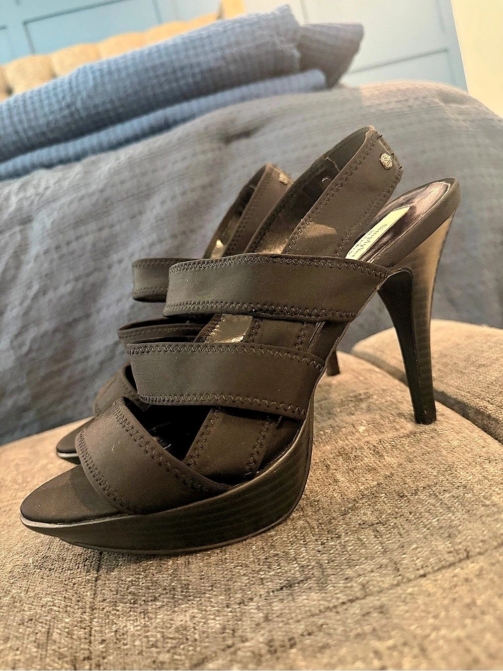 Simply Vera Wang Black Strappy Heels-8